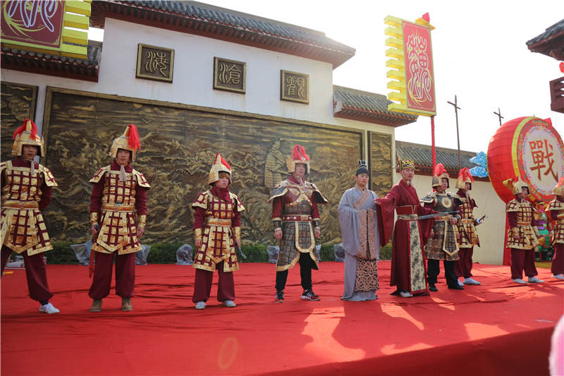 【網(wǎng)絡(luò)媒體走轉(zhuǎn)改】趕曹丞相府廟會(huì) 許昌人“觸摸”三國(guó)文化喜迎新春【28】